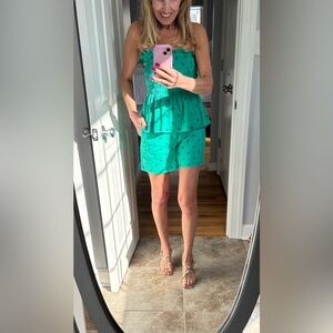 Lilly Pulitzer botanical green hotter, spot set